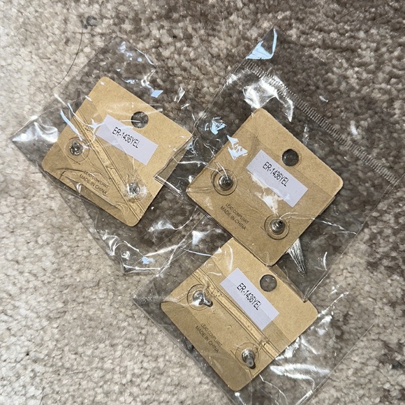 Navajo Lighting Bolt Stone Stud Earrings - Mustard/Yellow - Picture 3 of 3